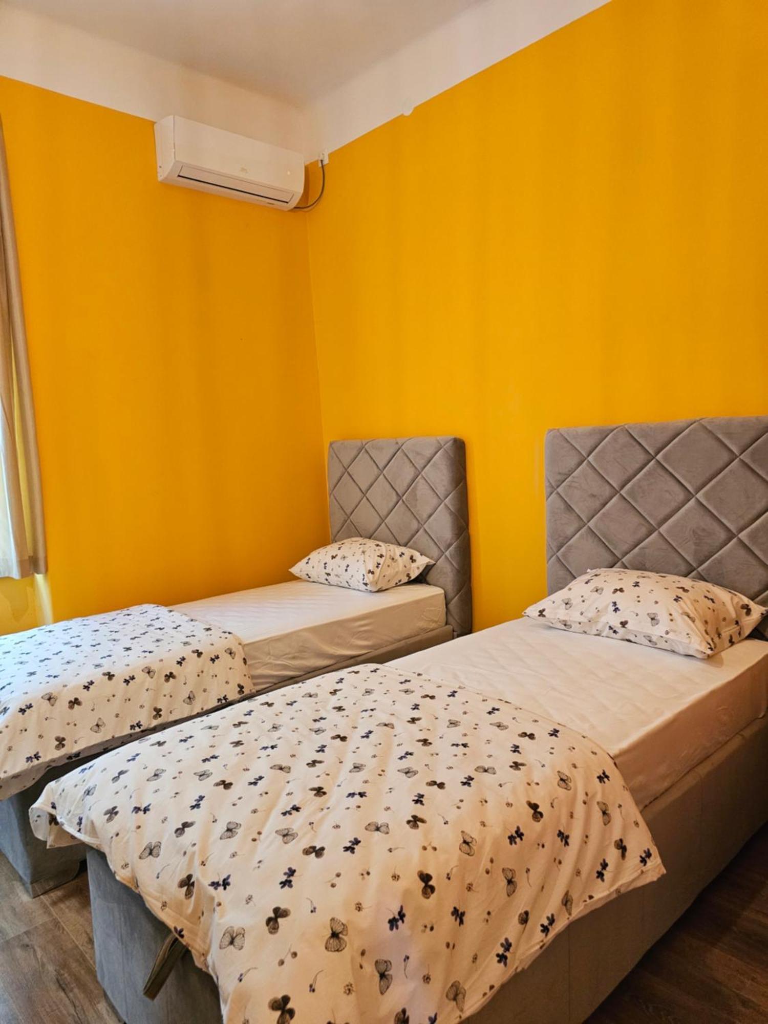 R&N Familiy Apartments โมสตาร์ ภายนอก รูปภาพ