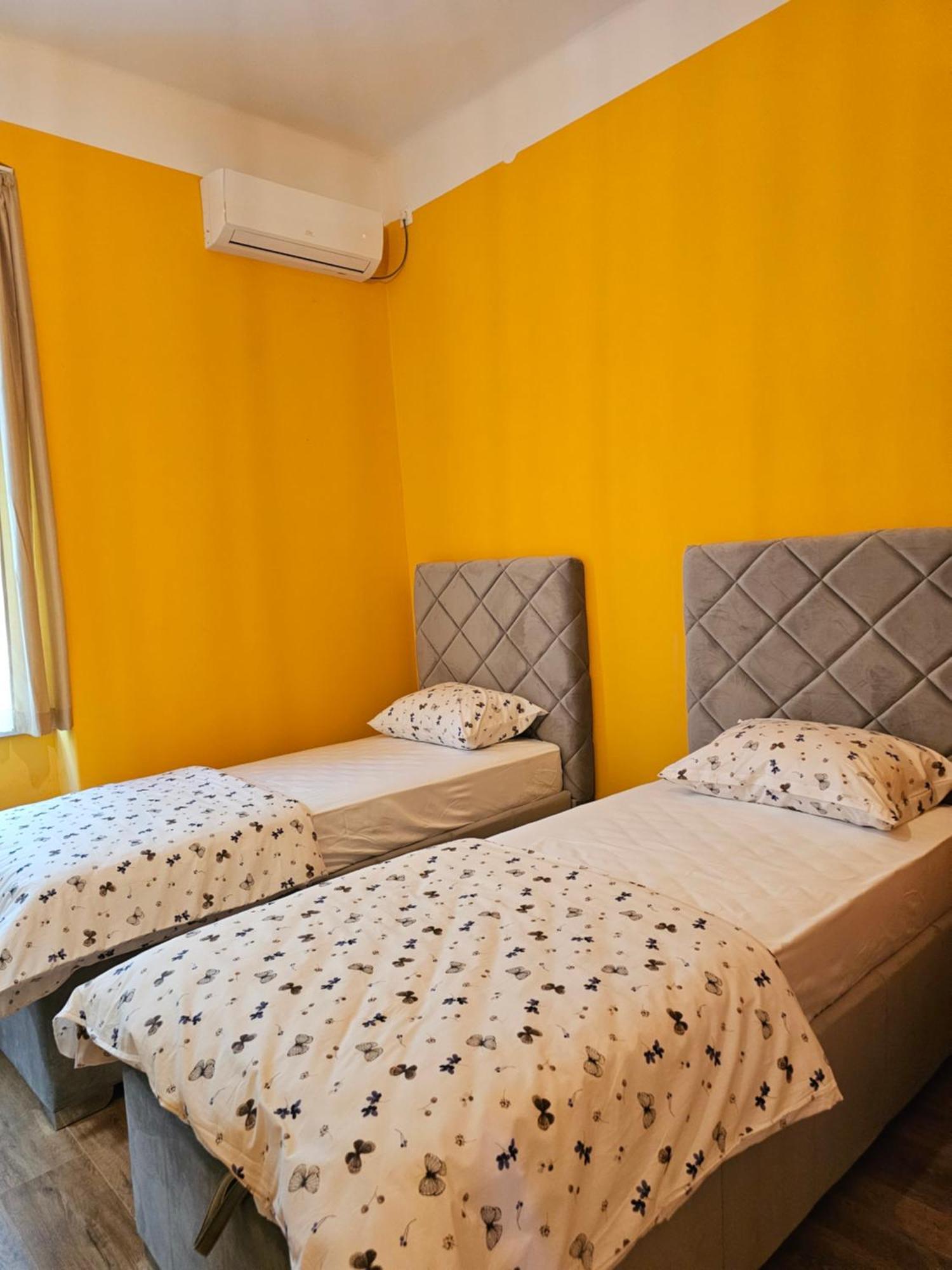 R&N Familiy Apartments โมสตาร์ ภายนอก รูปภาพ