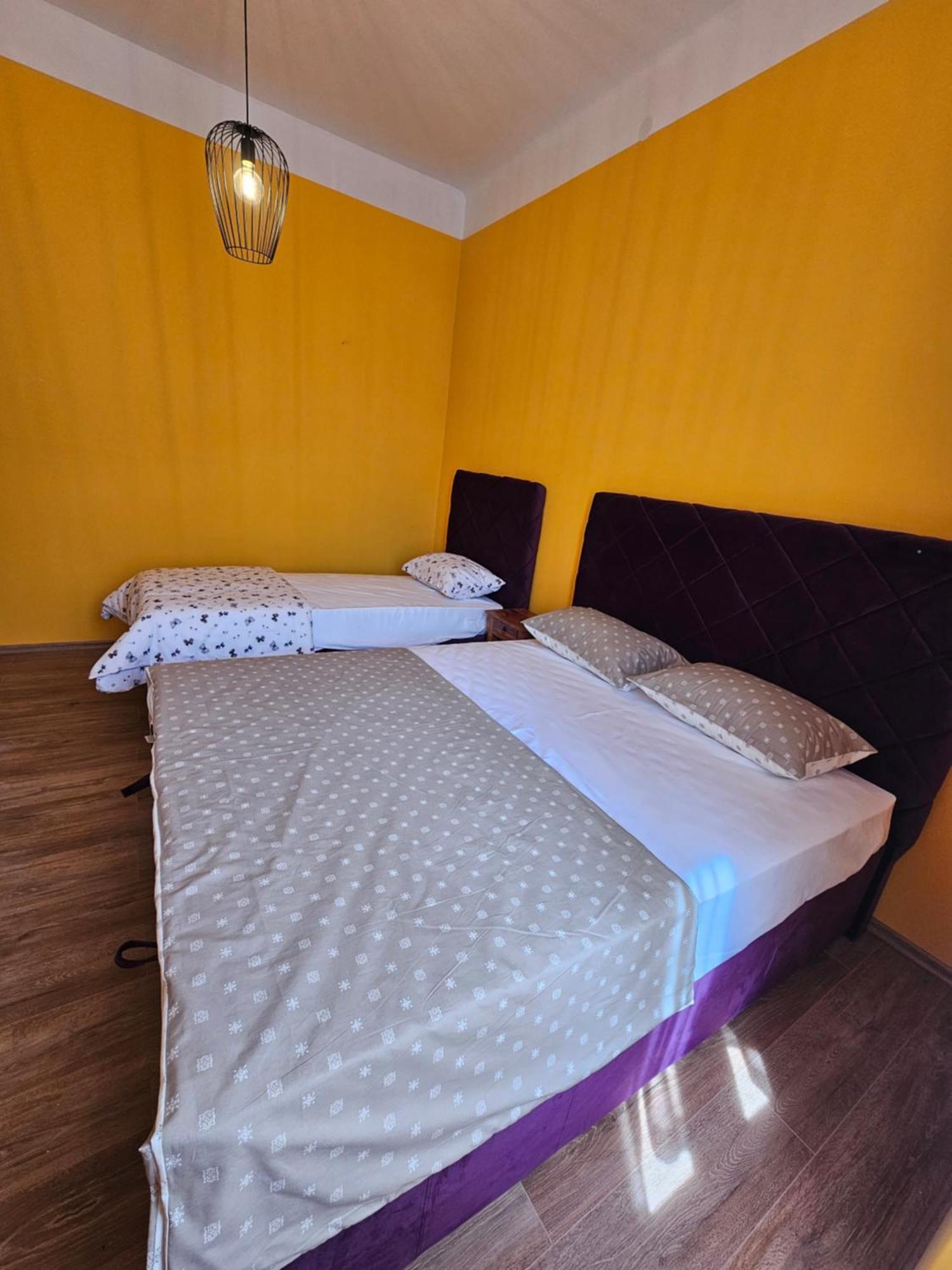 R&N Familiy Apartments โมสตาร์ ภายนอก รูปภาพ